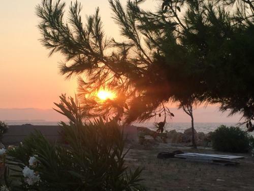 Minies Beach Villas