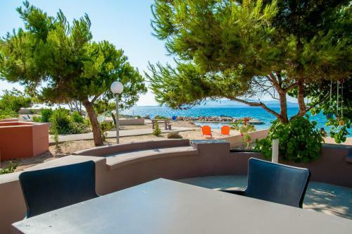 Minies Beach Villas