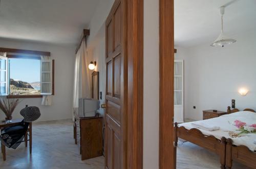 Alex Hotel