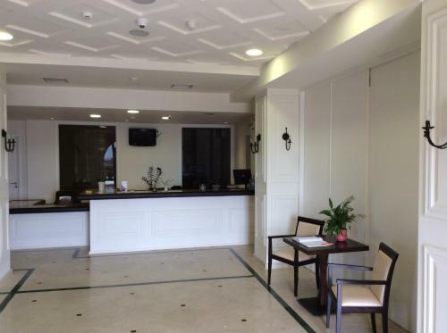 Kolokotronis Hotel