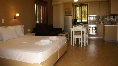 Kolokotronis Hotel