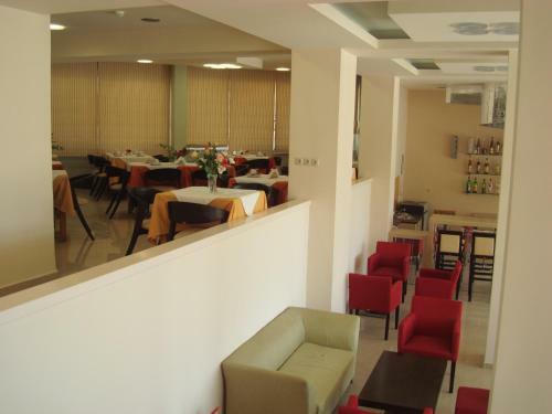 Glyfada Beach Hotel