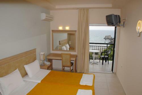Glyfada Beach Hotel