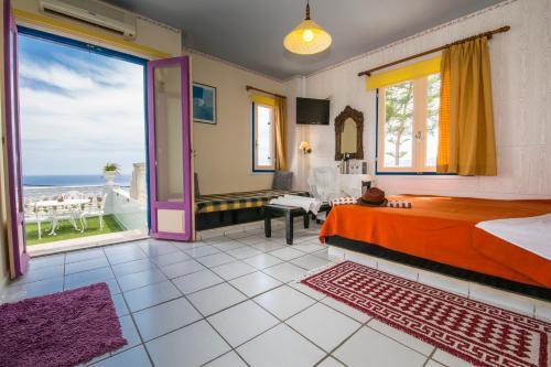 Hotel Korifi Suites