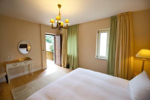 Hotel Mir