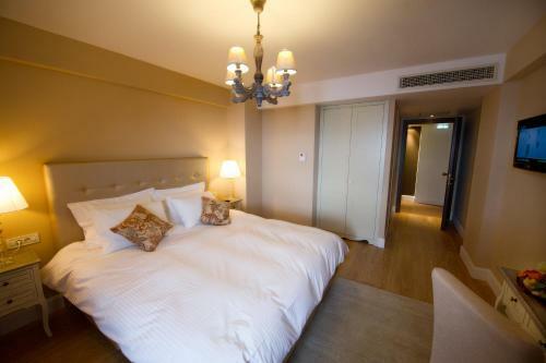 Hotel Mir