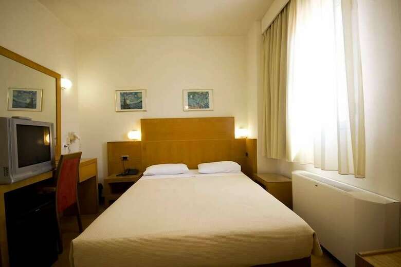 Diana Hotel