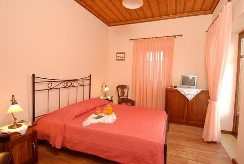 Hostal Anatoli Labreon