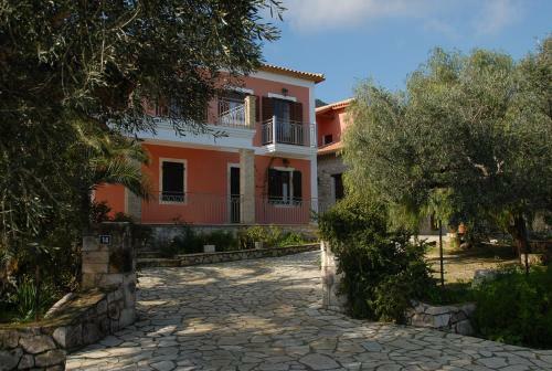 Hostal Anatoli Labreon