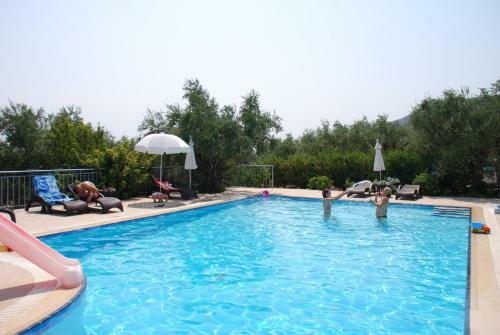 Hostal Anatoli Labreon