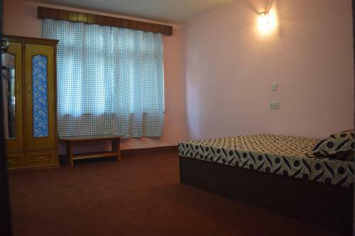 Hotel Triratna