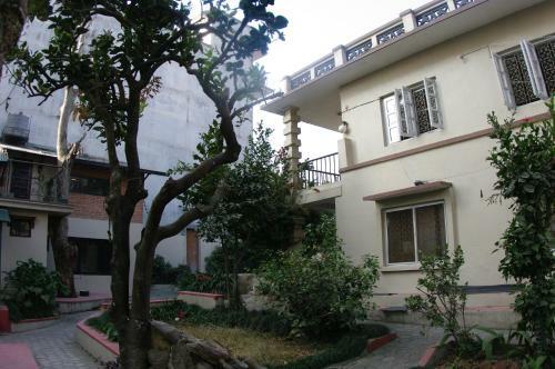Hostal Laughing Buddha Hotel & Garden Theater
