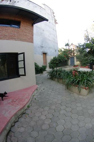 Hostal Laughing Buddha Hotel & Garden Theater