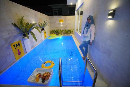 Villa White House