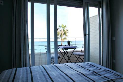 Apartamento Marenia, D�plex En Primera L�nea de Playa