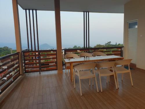 Villa Batu Malang 1