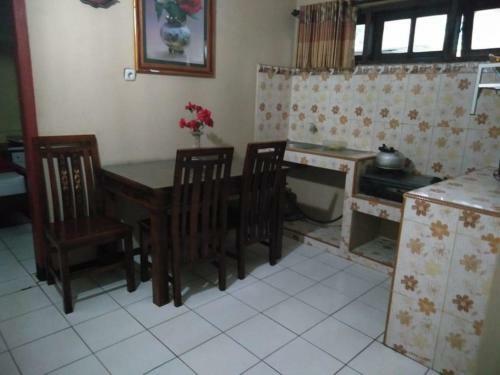 Hostal Villa Trijaya