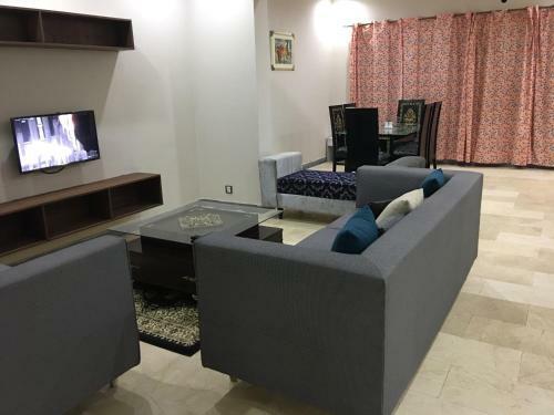 Apartment Near Shaukat Khanum