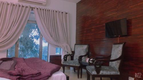 Hotel Gulberg Lodges