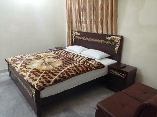 Star Hotel Lahore