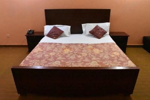 Green View Hotel