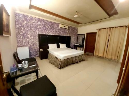 New Look Hotel