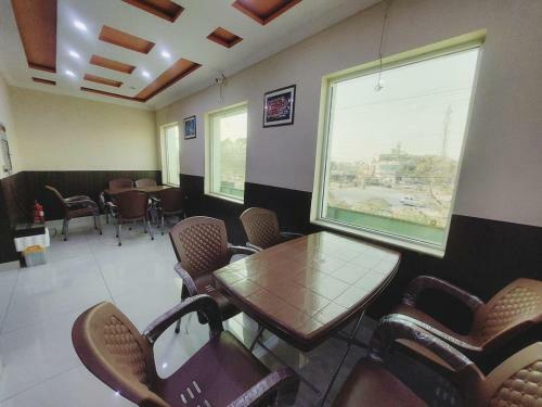 Hotel White Pearl