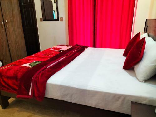 Royal In Hotel Tow