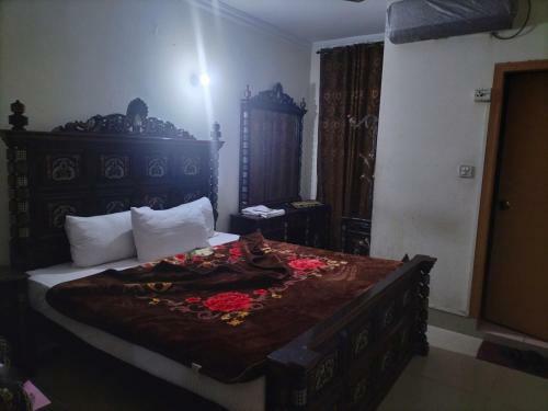 Hotel Basera