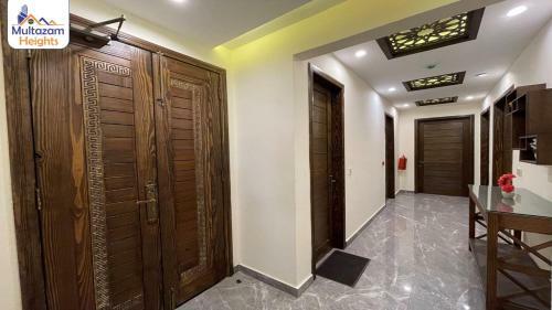 Apartamento Multazam Heights, Dha Phase 8
