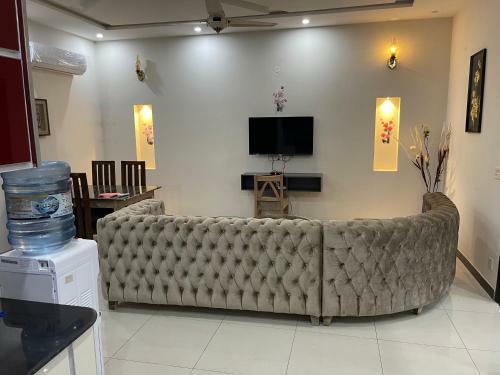 2 Bed New Corner Apartment