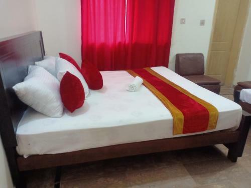 Second Home Hotel Lahore