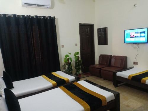 Second Home Hotel Lahore