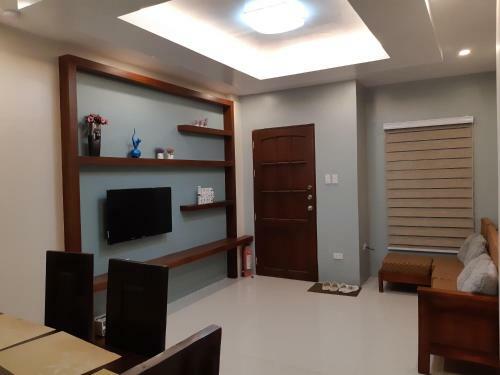 Restful 3br Hillside Duplex House