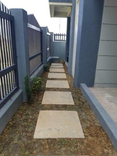 Restful 3br Hillside Duplex House