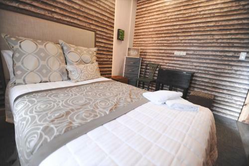 Hotel Pine Breeze Cottages
