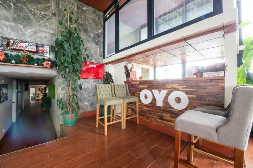 Hotel Vaccinated Staff - Oyo 492 Sunset View Ridge Residences