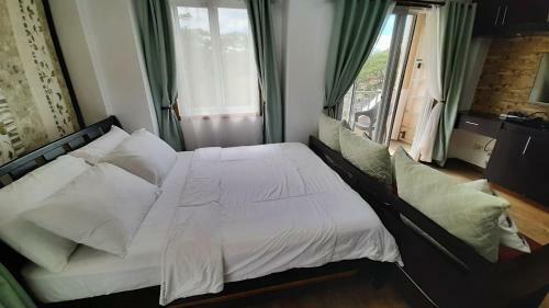 Gab's Cozyhome Apartments At Bonbel Condominium