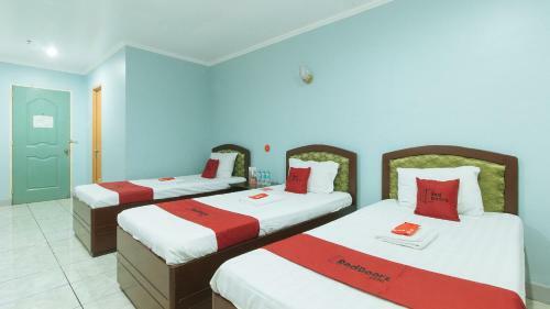 Hotel Reddoorz @ La Brea Inn Baguio