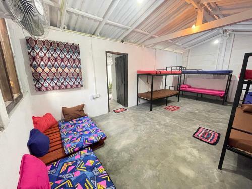 Hello Beach Hostel