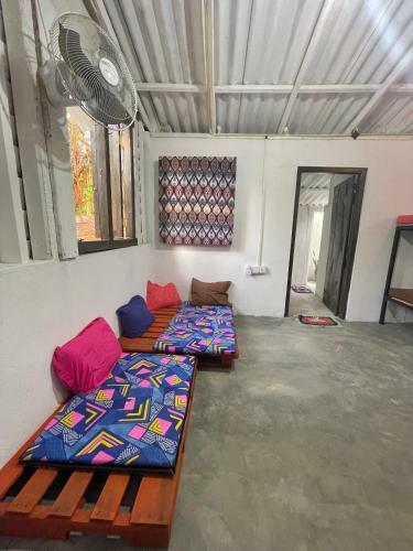 Hello Beach Hostel