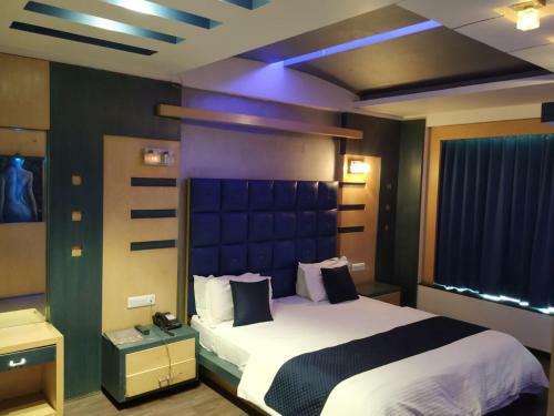 Hotel The Laksh Residencys