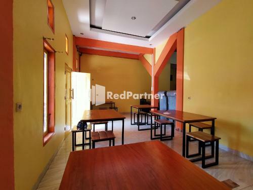 Hotel Hing Amimah Redpartner