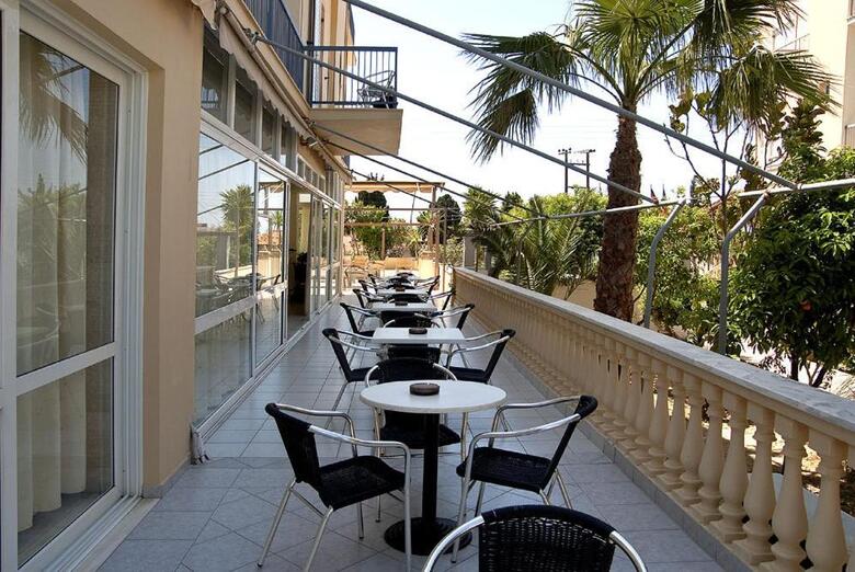 Hotel Klonos Anna
