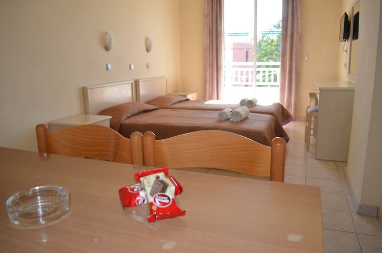 Aparthotel Kremasti Memories