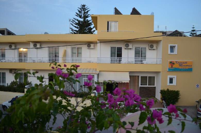Aparthotel Kremasti Memories