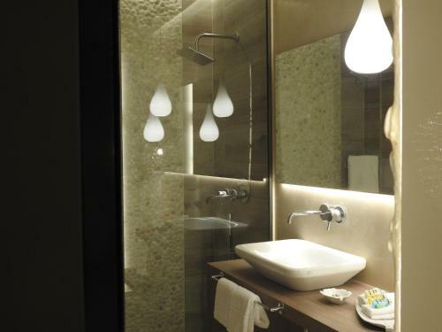 Hostal Nikos Rooms