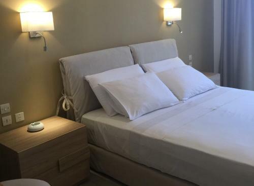Hostal Nikos Rooms