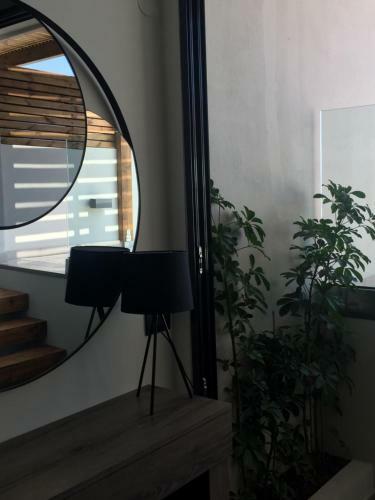 Hostal Nikos Rooms