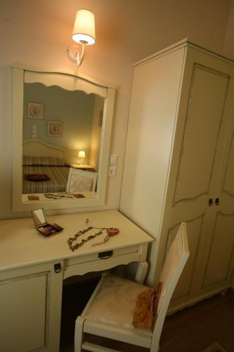 Aegli Hotel